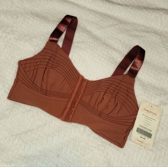 Fabletics Ines Sports Bra - Picture 5 of 6